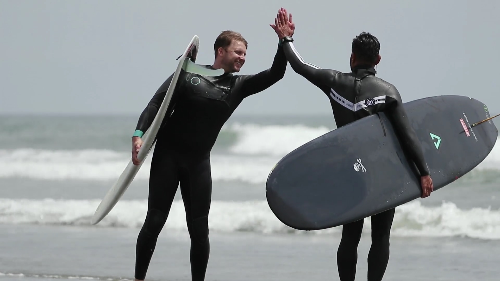 VISSLA “ONE DAY WITH TRAVIS REYNOLDS”