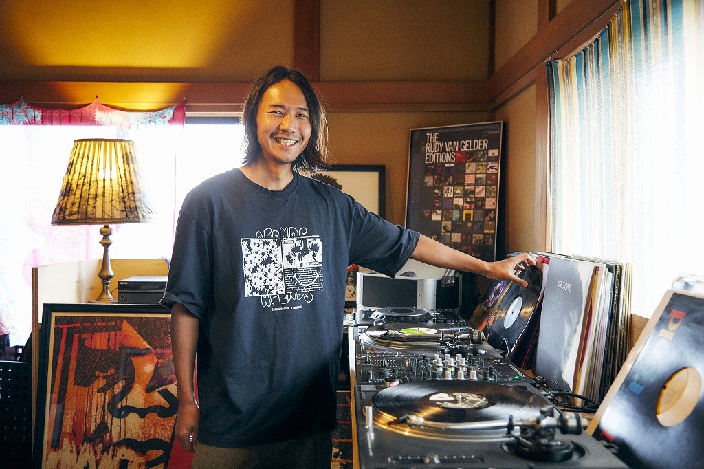 The Surfers Playlist #１　YASUMICHI “VIVA” MANZAI