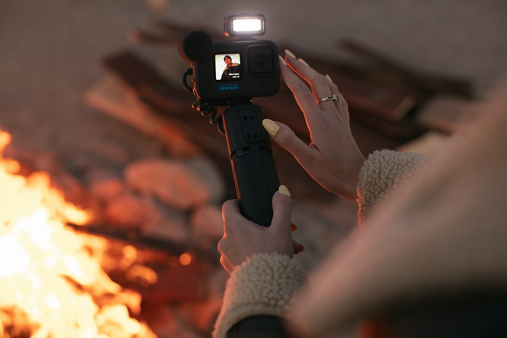 GoProが長時間の撮影を可能にするバッテリーグリップ“Volta”を付属した“HERO10 Black Creator Edition”をリリース